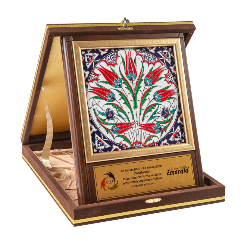 Çinili Ahşap Plaket