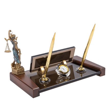 Adalet Heykeli Figürlü Bronz Kristal Masa İsimliği Arka